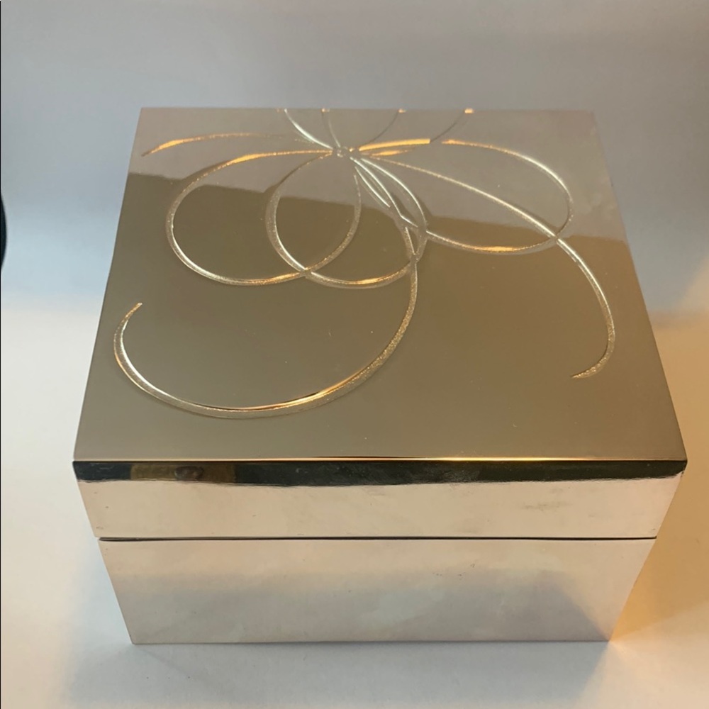 Kate Spade Silver Vanity Box - Picture 4 of 8